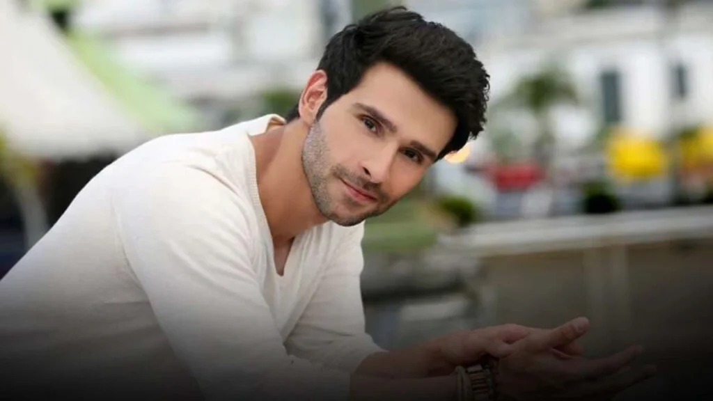 Girish Kumar Net Worth