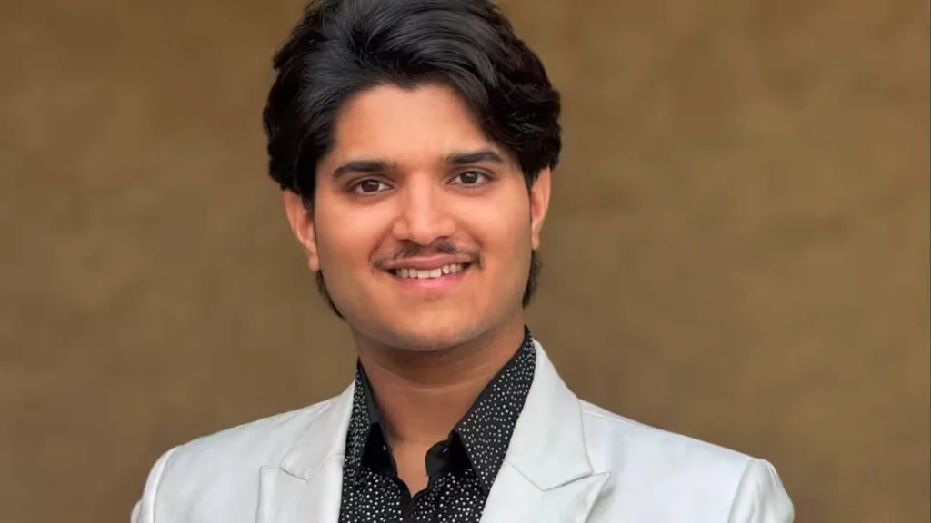 Mridul Tiwari Net Worth