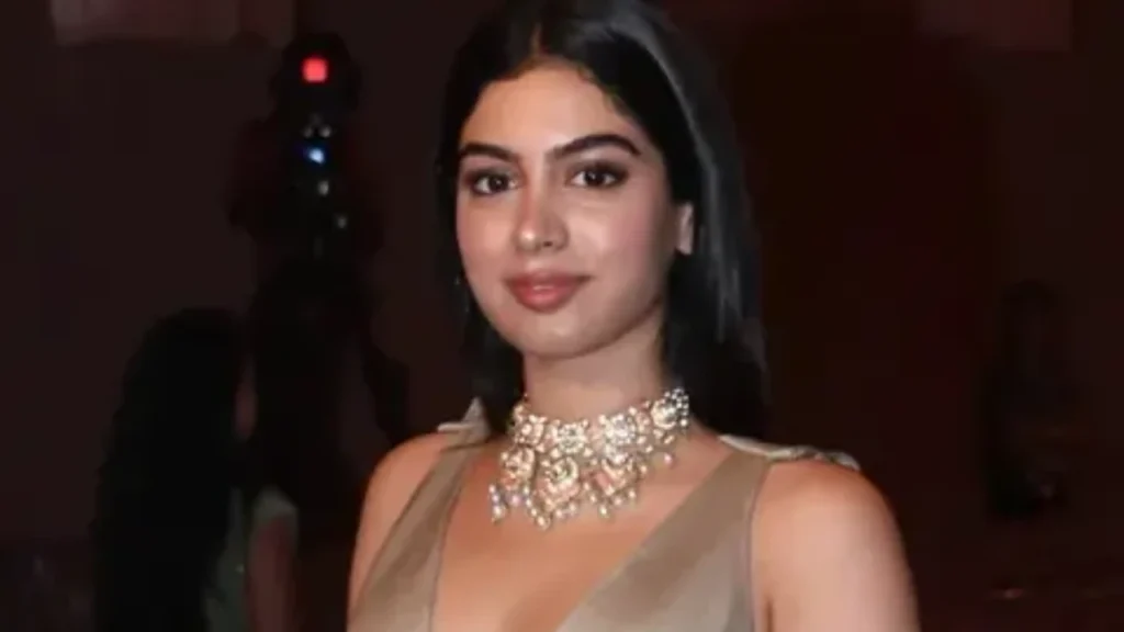 Khushi Kapoor Height
