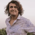 Sonu Nigam Height